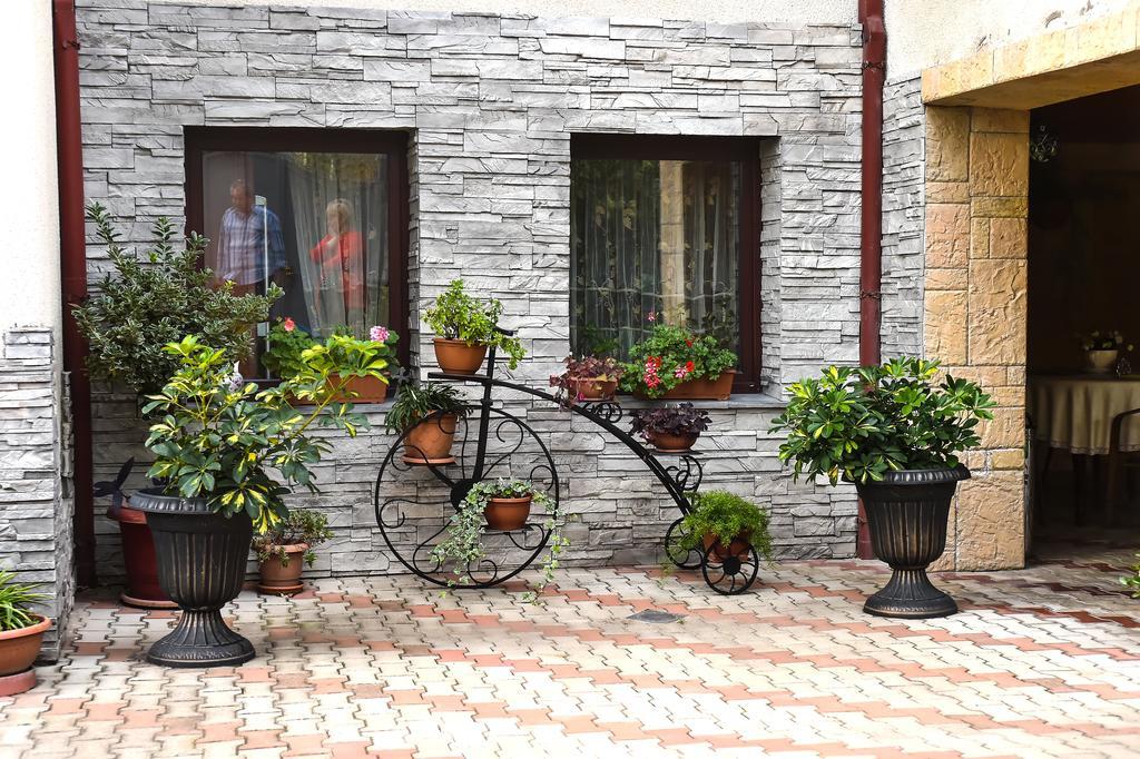 Sofia Hotel Kutaisi Luaran gambar